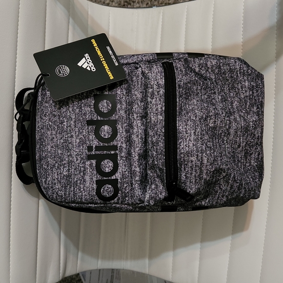 New Adidas Santiago Lunch Bag for School - Picture 1 of 6